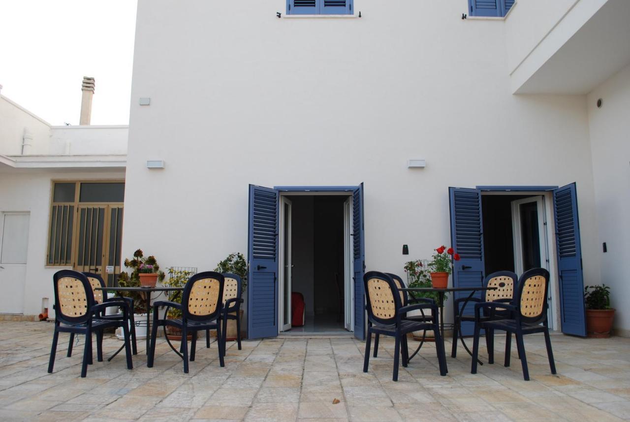 Madigans Rooms Bed&Breakfast Лече Екстериор снимка